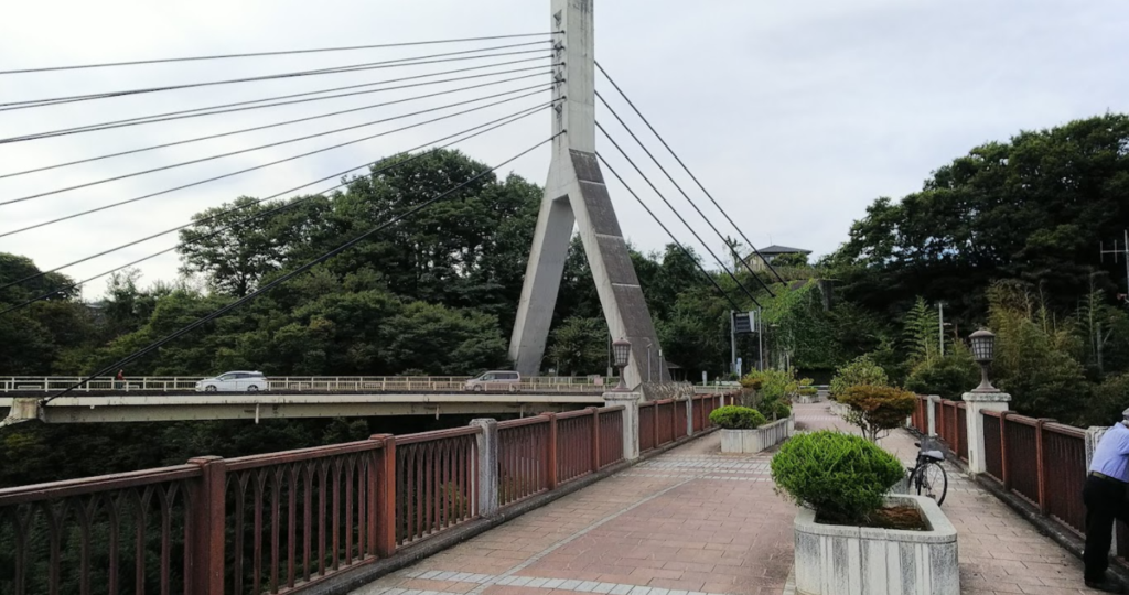あの花の聖地 旧秩父橋 荒川に架かる1931年竣工の石造りアーチ橋