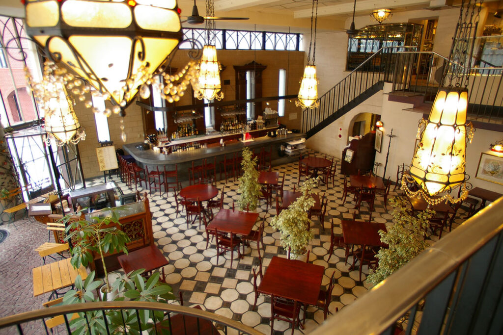 カフェ ラ・ボエム 新宿御苑