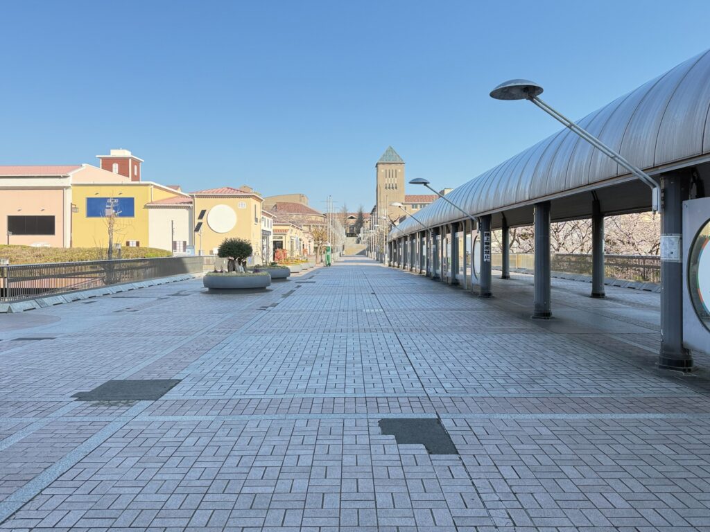 光の塔　南大沢